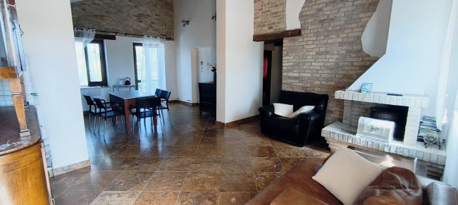 Appartamento in vendita a Acquaviva Picena