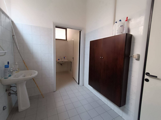 Locale commerciale in affitto a Grottammare