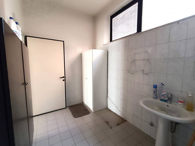 Locale commerciale in affitto a Grottammare