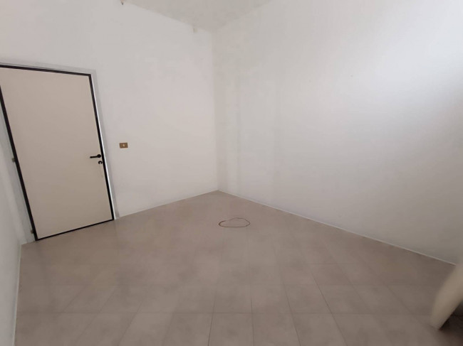 Locale commerciale in affitto a Grottammare