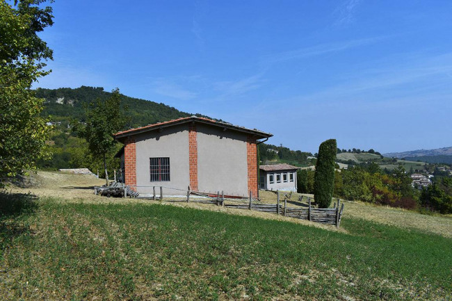 Rustico in vendita a Colli Verdi