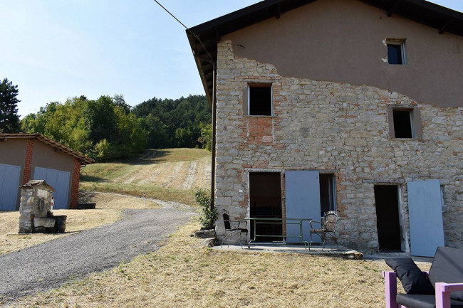 Rustico in vendita a Colli Verdi