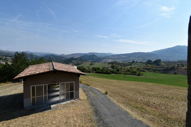 Rustico in vendita a Colli Verdi
