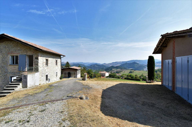 Rustico in vendita a Colli Verdi