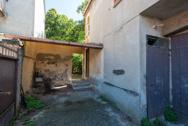 Casa singola in vendita a Voghera