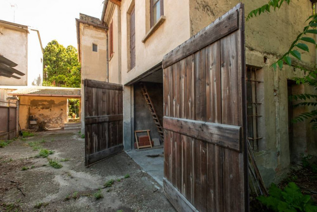 Casa singola in vendita a Voghera