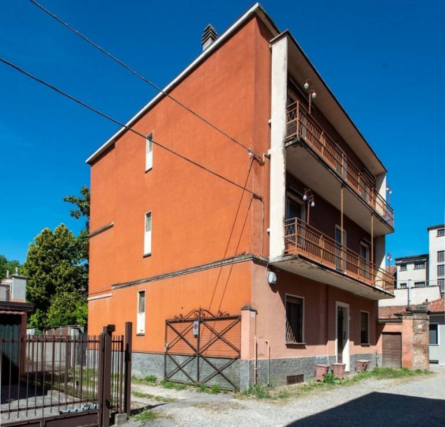 Casa singola in vendita a Voghera