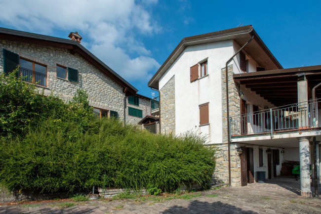 Casa singola in vendita a Varzi