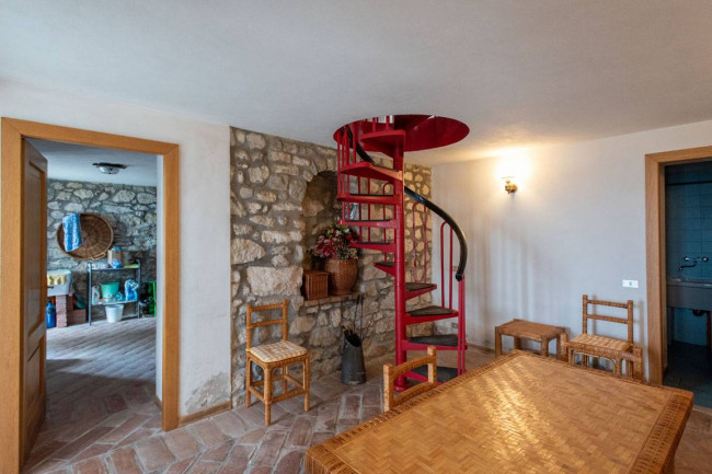 Casa singola in vendita a Varzi