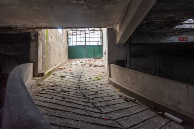 Locale commerciale in vendita a Voghera