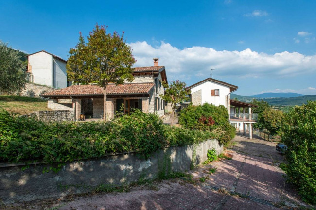 Casa singola in vendita a Varzi