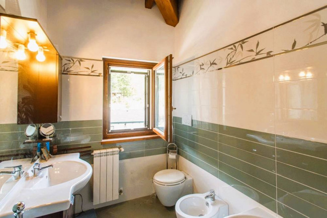 Villa in vendita a Brallo di Pregola