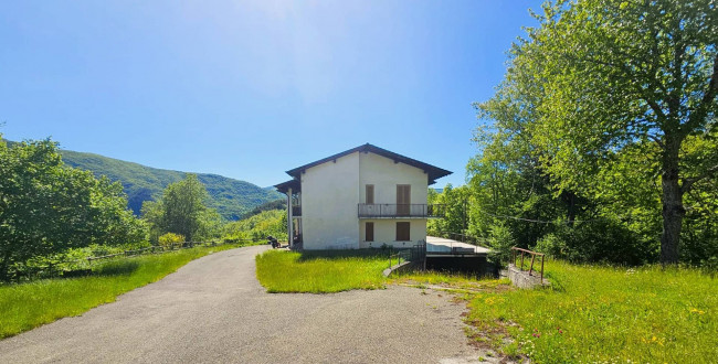 Appartamento in vendita a Brallo di Pregola