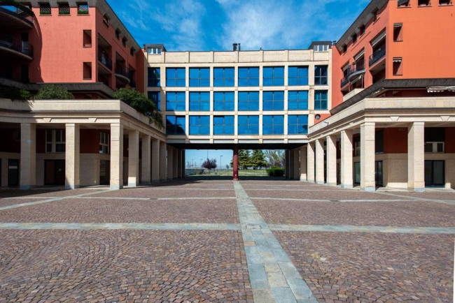Attività commerciale in vendita a Voghera