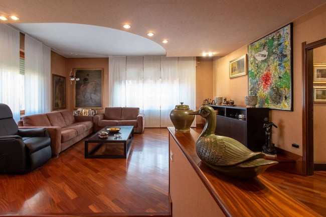 Villa in vendita a Voghera