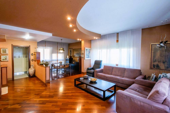 Villa in vendita a Voghera
