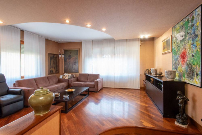 Villa in vendita a Voghera