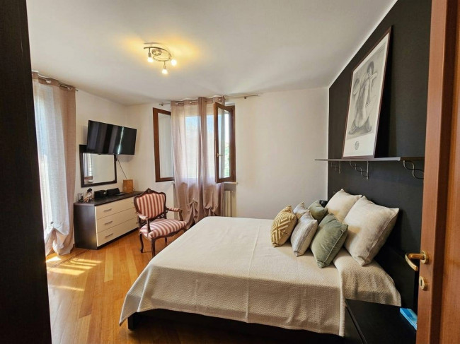 Villa in vendita a Ponte Nizza