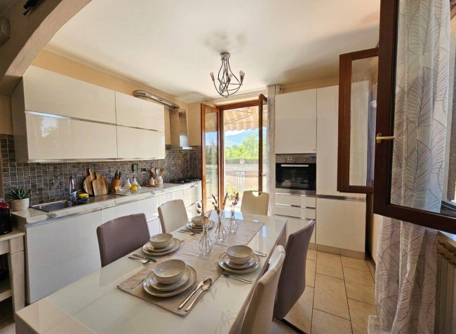 Villa in vendita a Ponte Nizza