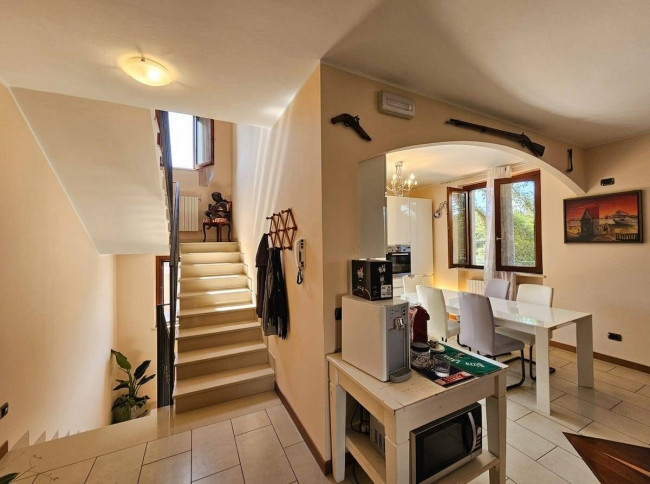 Villa in vendita a Ponte Nizza