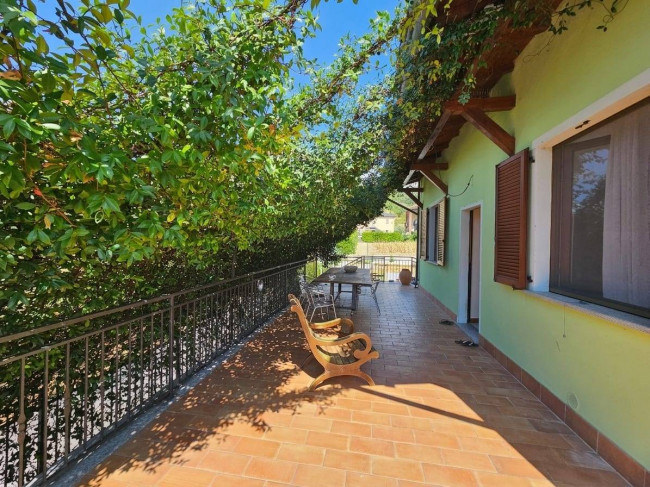 Villa in vendita a Ponte Nizza