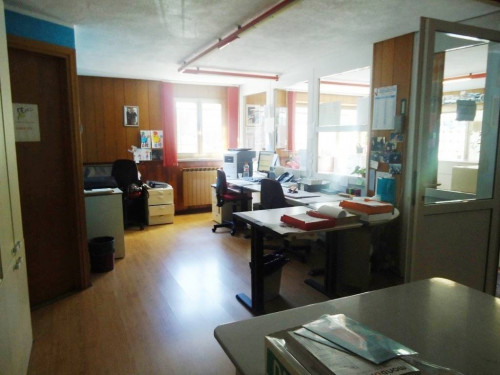 Studio/Ufficio in affitto a Saint-Pierre