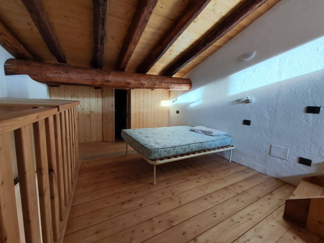 Trilocale in affitto a Villeneuve