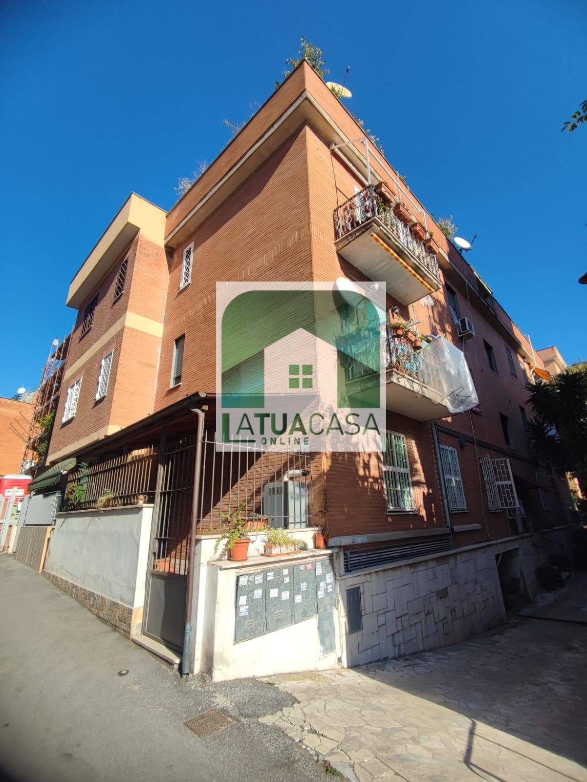 Appartamento in vendita a Roma