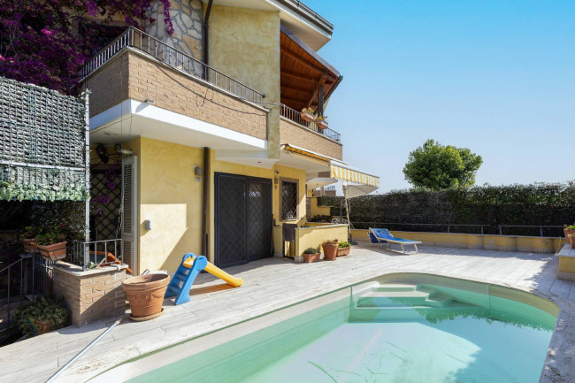 Villette a schiera in vendita a Roma