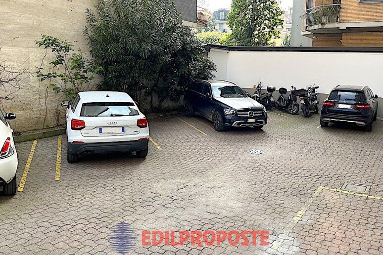 Altro in affitto/vendita a Limbiate