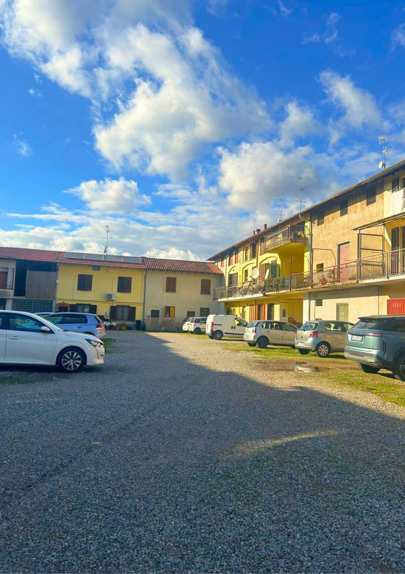 Appartamento in vendita a Turate