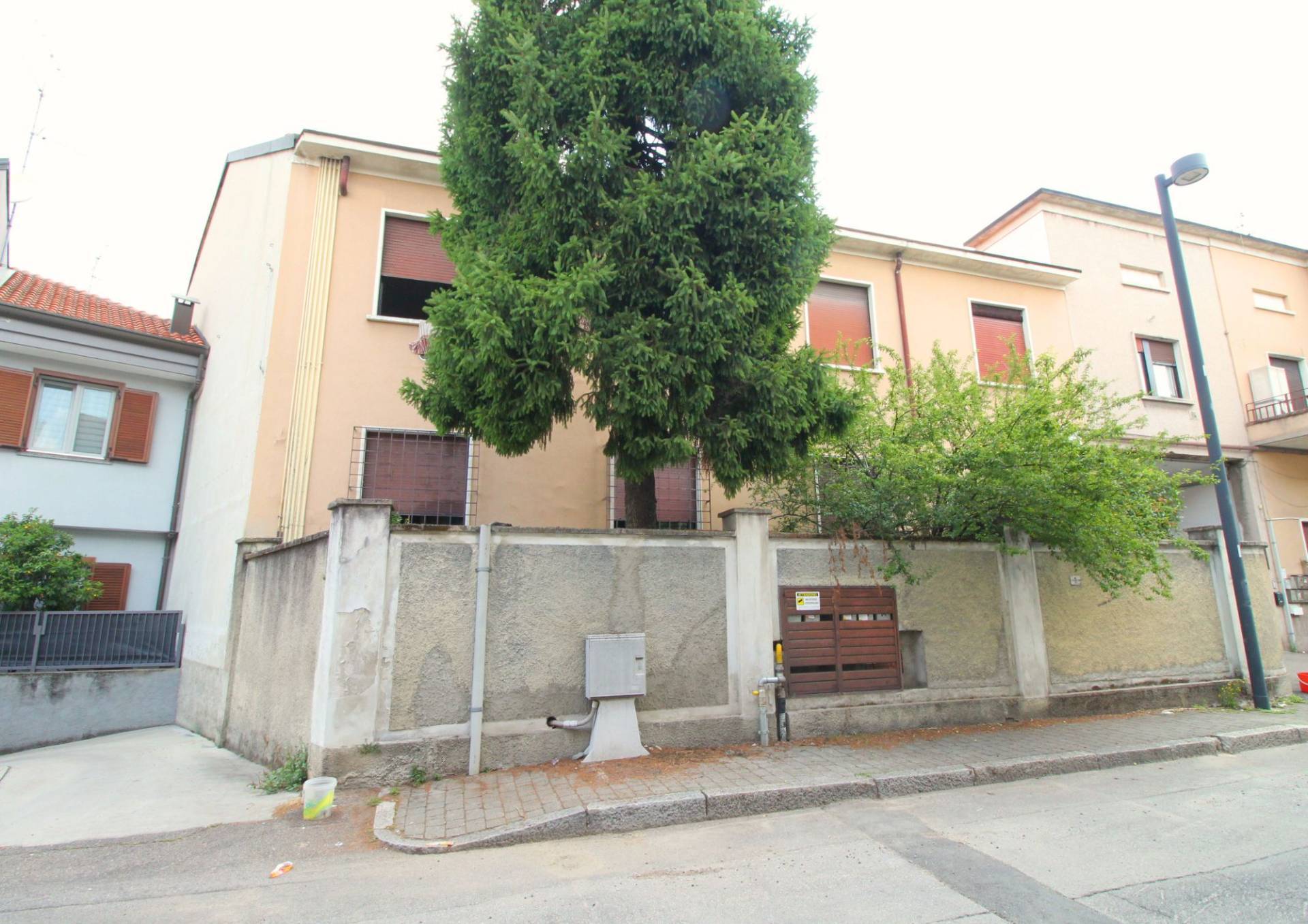 Appartamento in vendita a Varedo