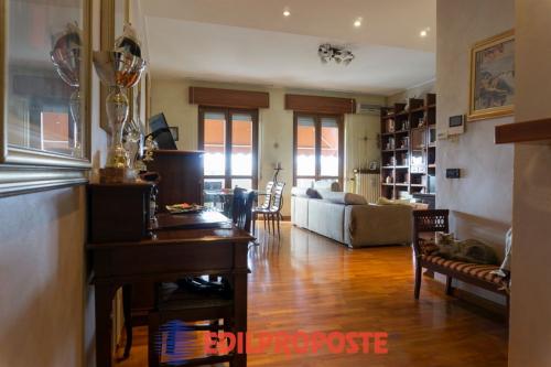 Appartamento in vendita a Seveso