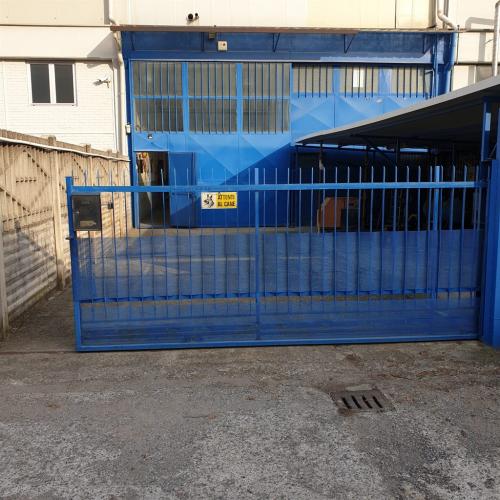 Capannone in vendita a Desio