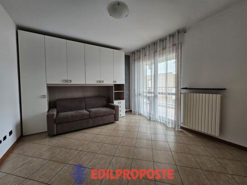 Appartamento in vendita a Limbiate