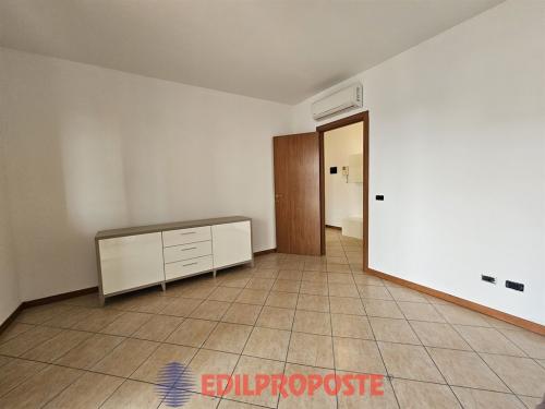 Appartamento in vendita a Limbiate
