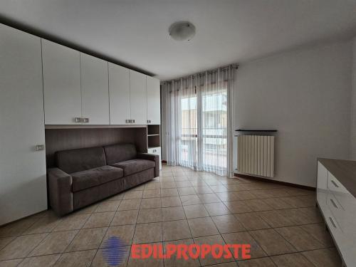 Appartamento in vendita a Limbiate