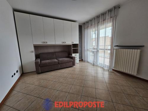 Appartamento in vendita a Limbiate