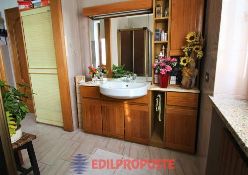 Villa in vendita a Dorno