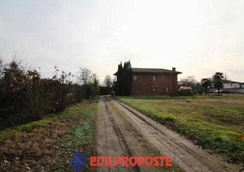 Villa in vendita a Dorno