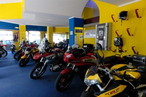 Locale commerciale in vendita a Varese