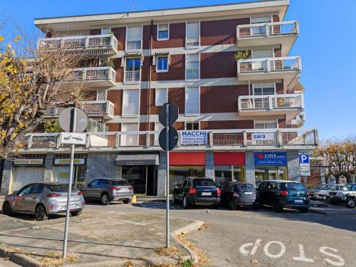 Locale commerciale in vendita a Varese