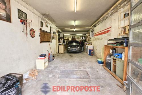 Altro in vendita a Varedo