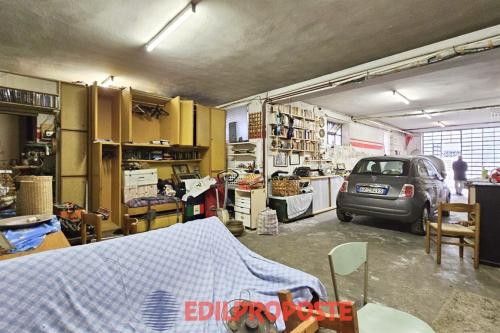Altro in vendita a Varedo