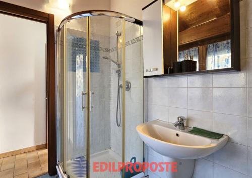 Casa singola in vendita a Bregnano