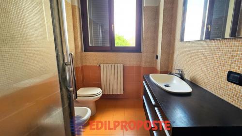 Appartamento in vendita a Limbiate