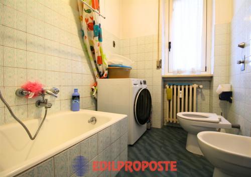 Appartamento in vendita a Garbagnate Milanese