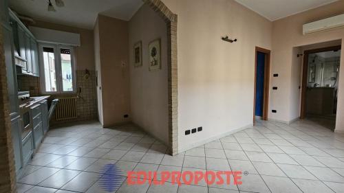 Appartamento in vendita a Varedo