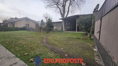 Altro in vendita a Varedo