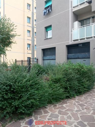 Locale commerciale in vendita a Limbiate